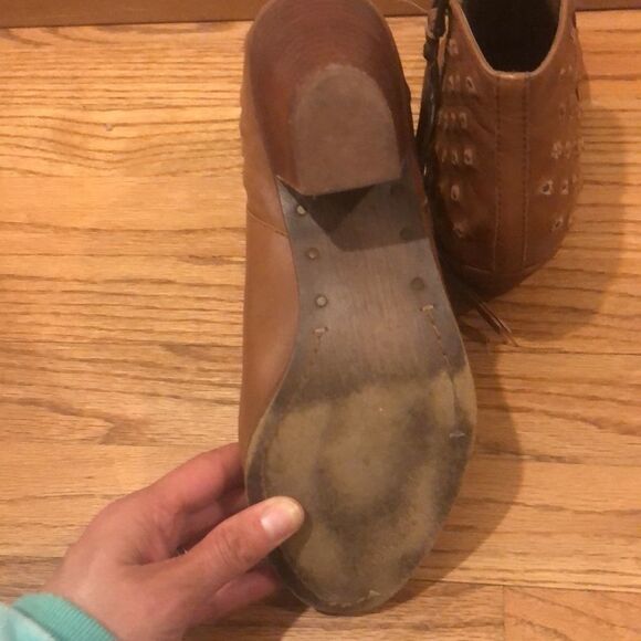 SAM Edelman Light Brown Ankle Boots - Picture 4 of 10